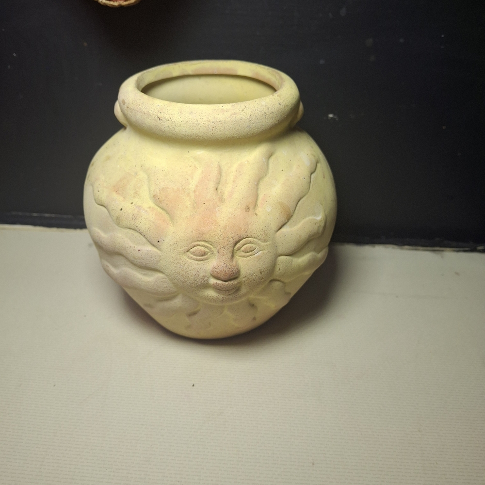 Sun Face Cream Vase